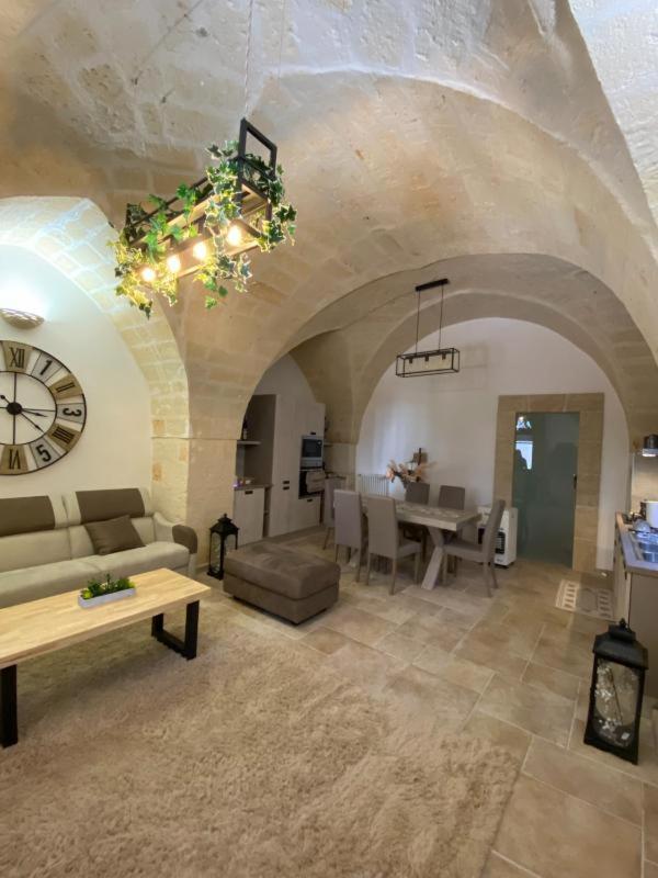 Lata Luxury Home Casa Vacanze Bríndisi Exterior foto