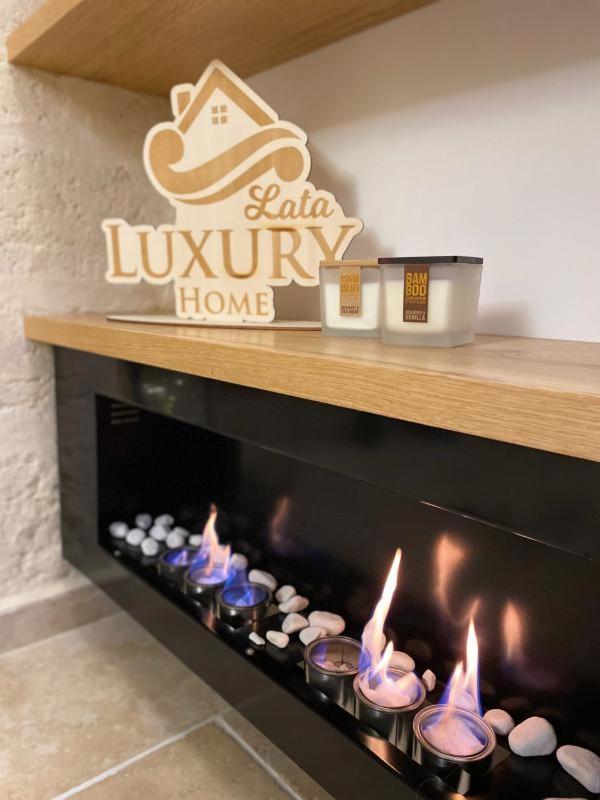 Lata Luxury Home Casa Vacanze Bríndisi Exterior foto