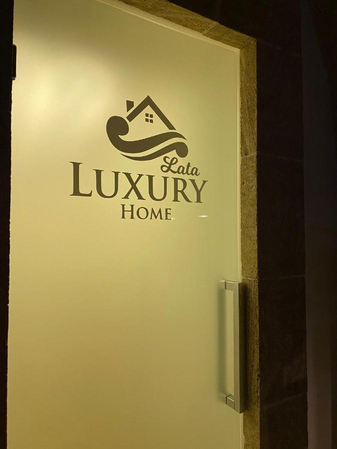 Lata Luxury Home Casa Vacanze Bríndisi Exterior foto